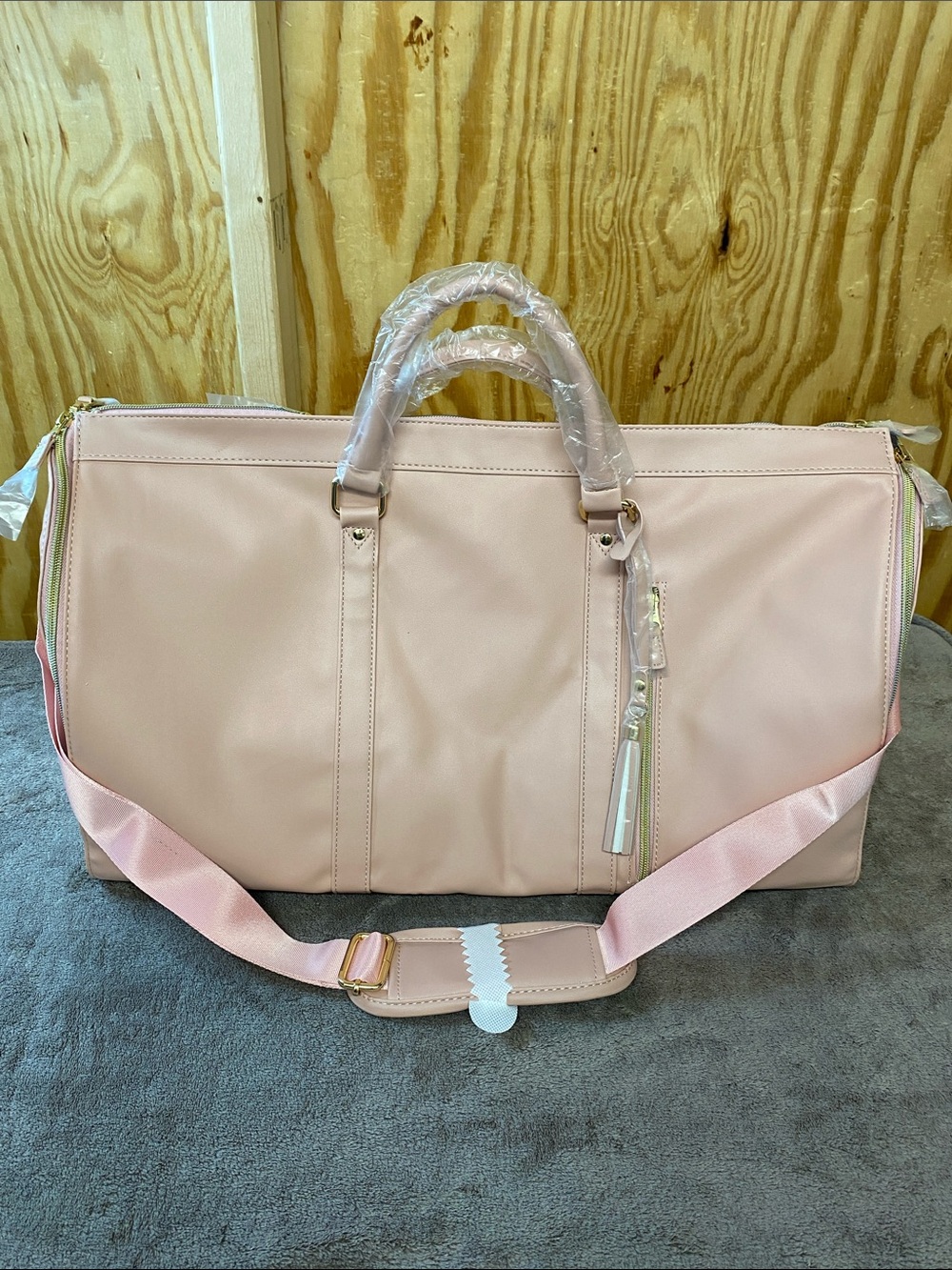 Ytonet carry on garment bag NWOT